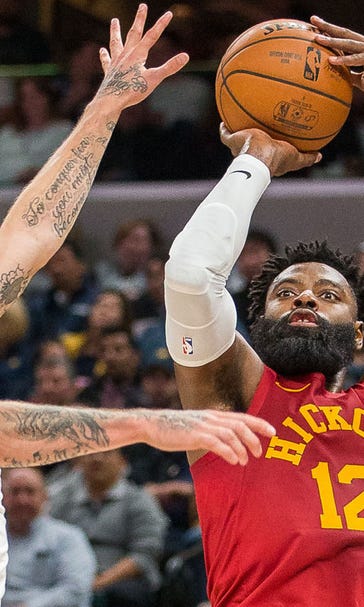 Evans breaks out of slump in a major way as Pacers defeat Heat 99-91